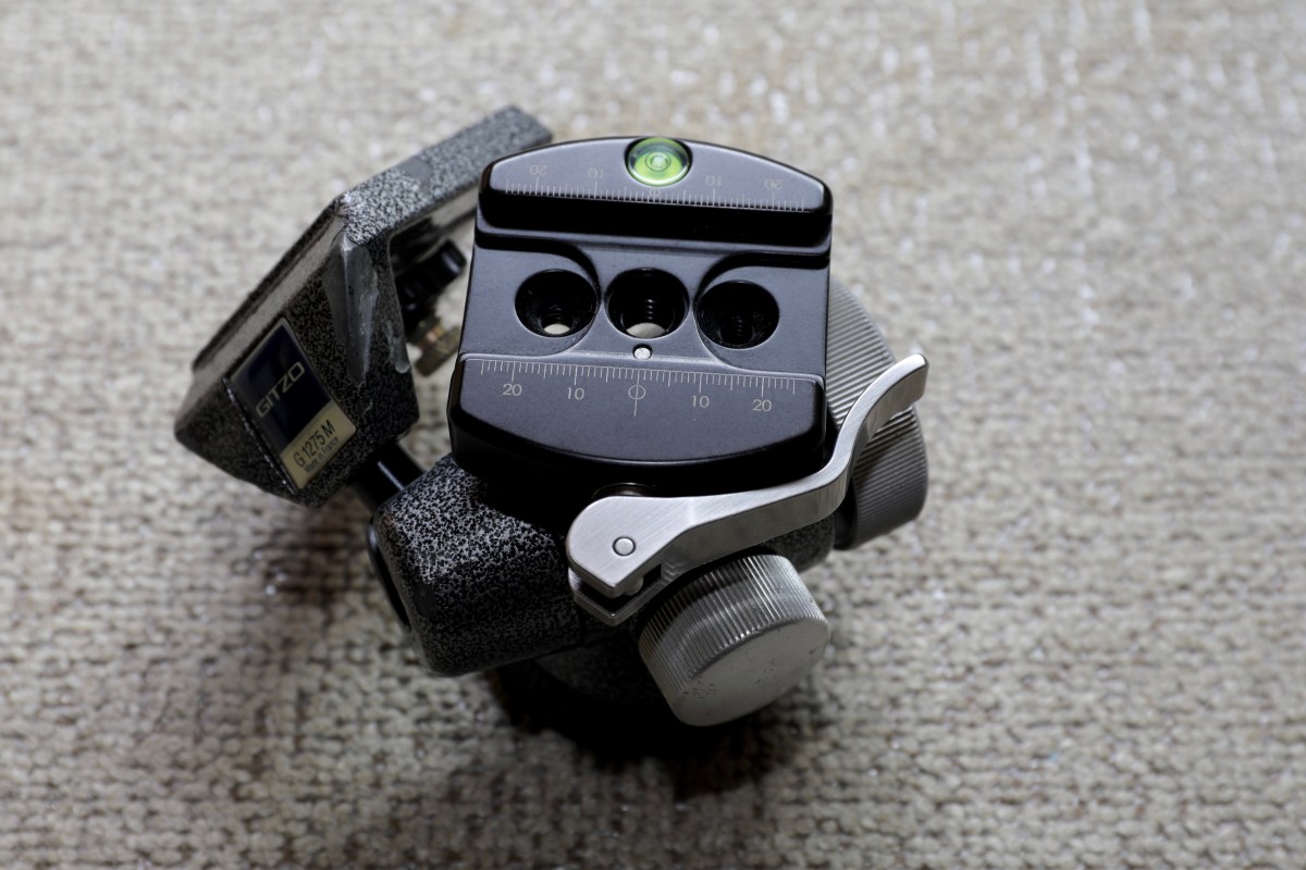 Gitzoのオフセンターボール雲台にReally Right Stuffを載せるための小ワザ。